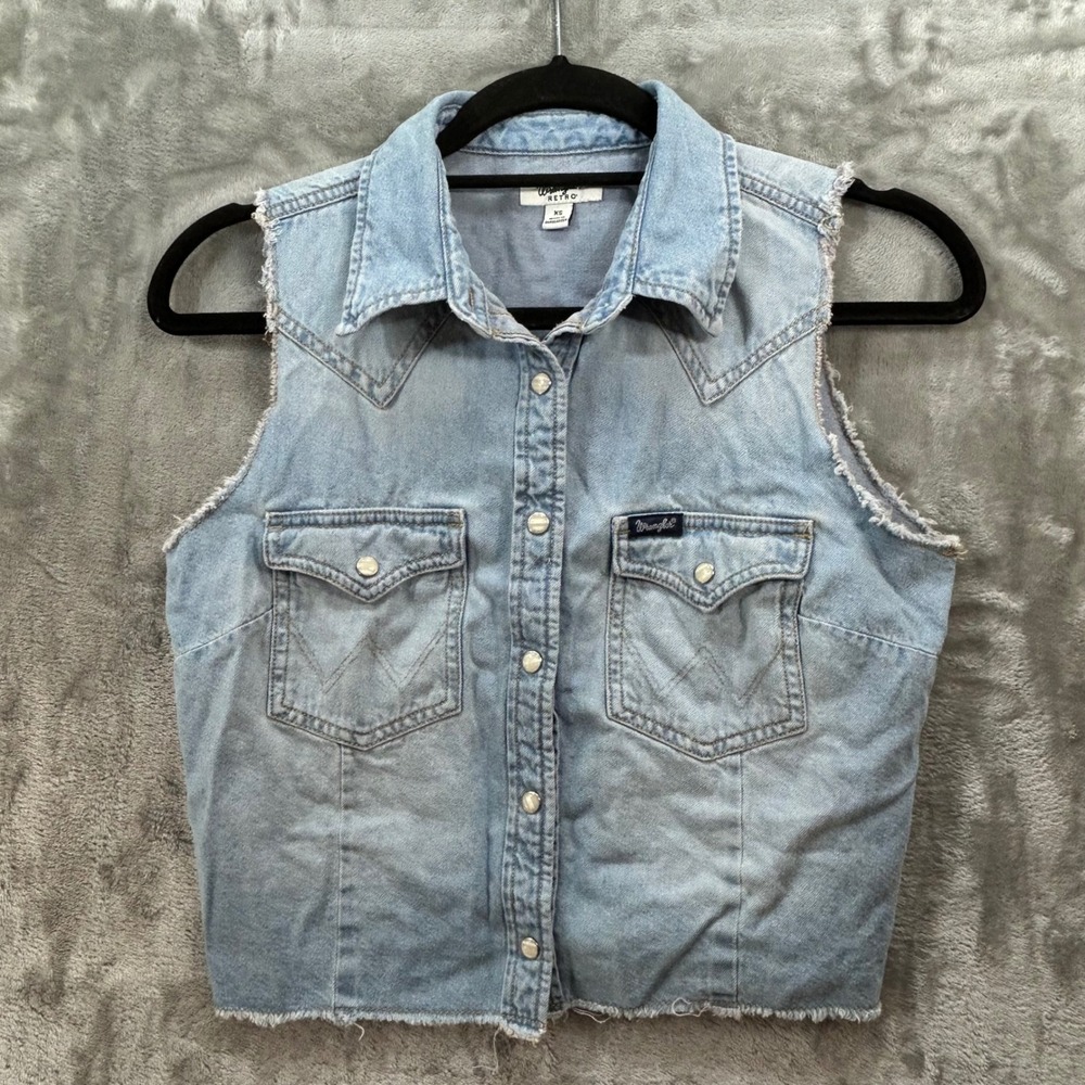 Wrangler Retro Frayed Denim Western Top XS Light Wash Snap Front Cropped